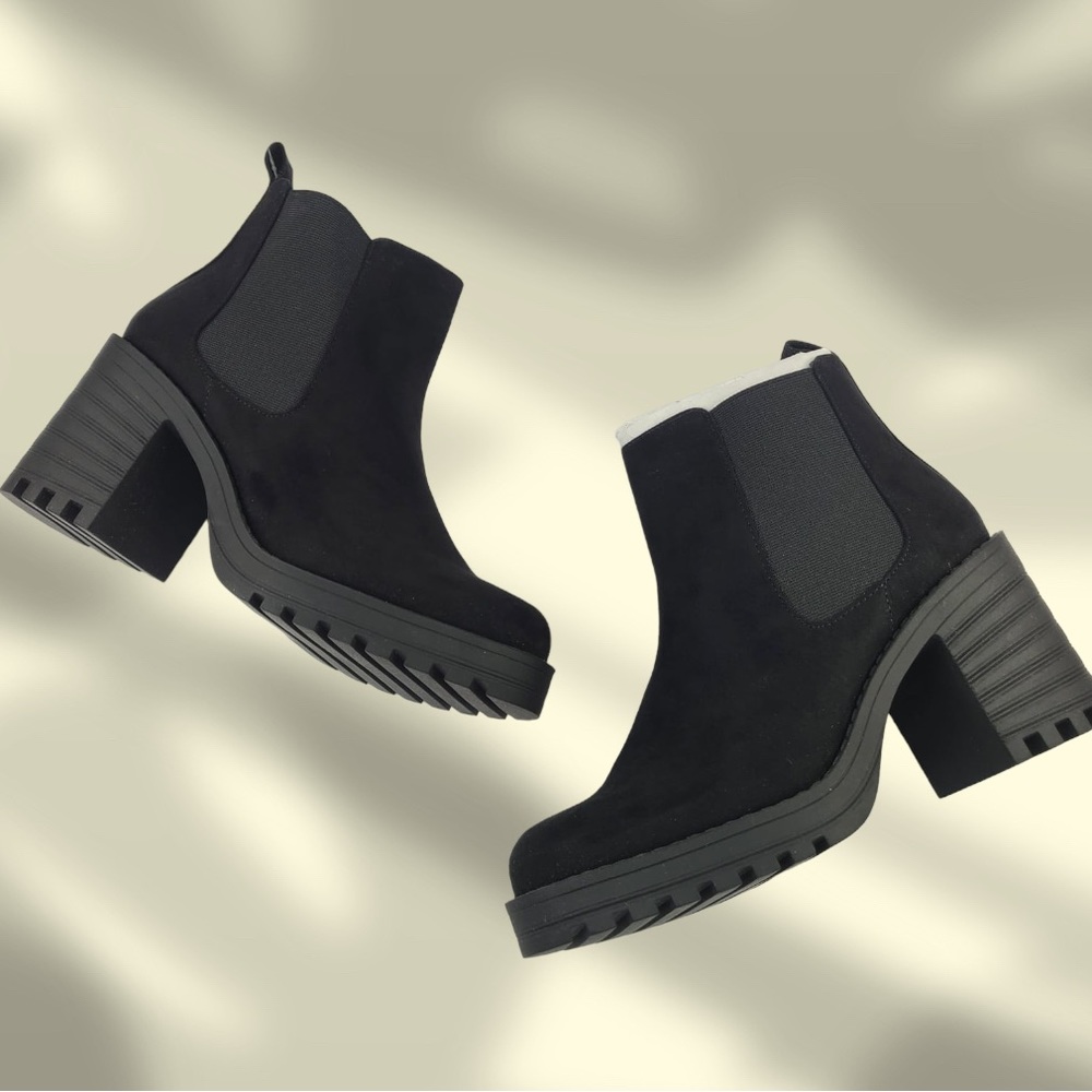 Brand new- H&M Black Faux Suede Ankle Boots